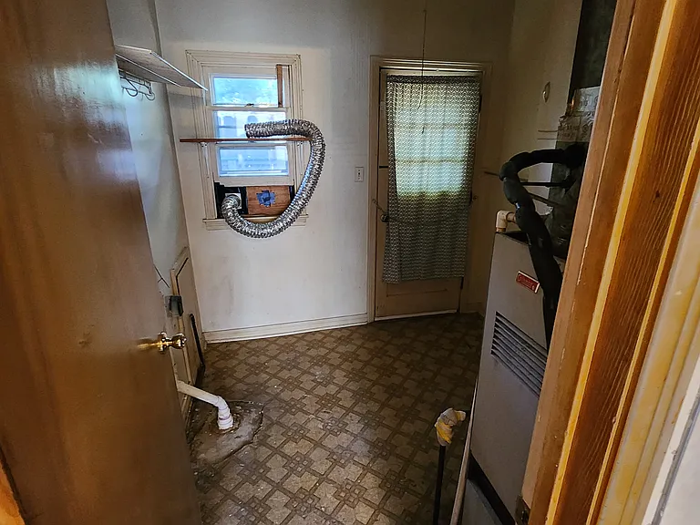 1209 N Jefferson Ave — Photo 12