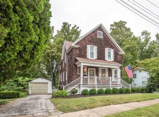 943 Newport Ave, Saint Louis, MO 63119