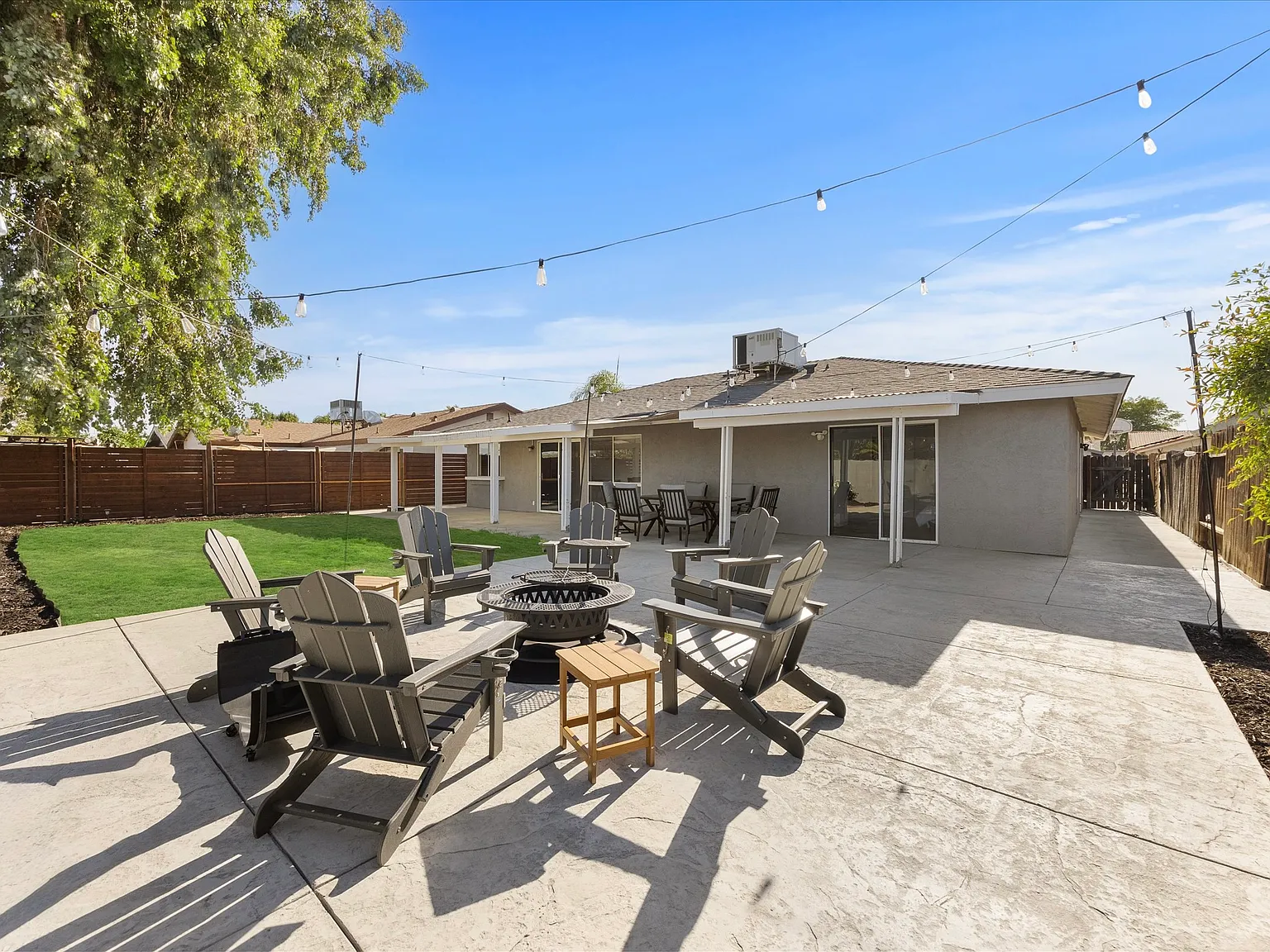 3 bed, 1469 sqft, $2,700 — Photo 4