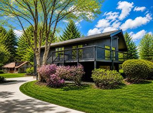 504 Skyline Trl, Chester, MA 01011