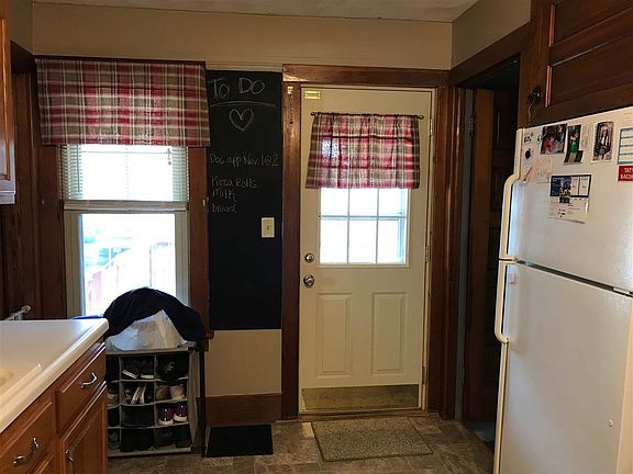 5th image of 416 N College Ave