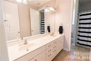 10517 Donahue Dr — Photo 22