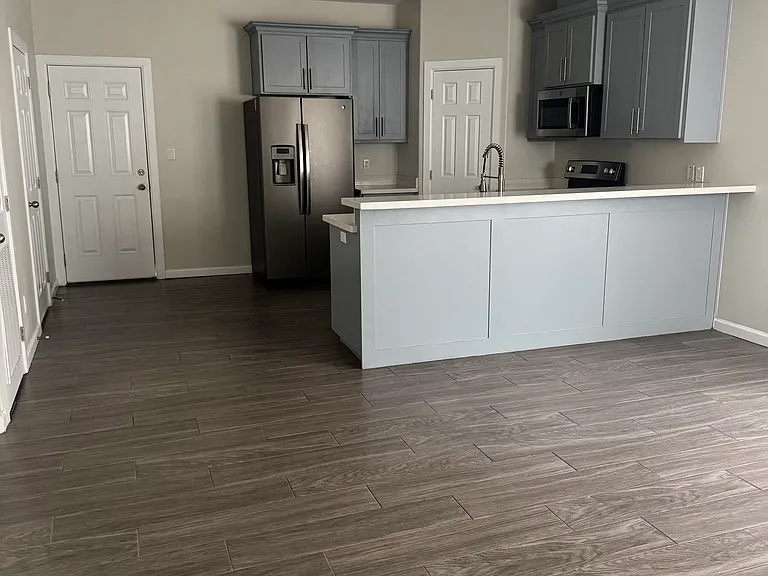 3608 Hawthorne Ave #3 — Photo 2