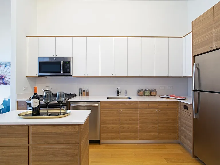 4322 Queens St #712 — Photo 3