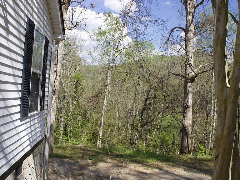 116 Livingston Rd — Photo 28