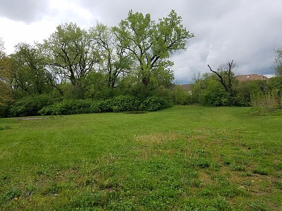 2nd image of 2227 Regency Woods Dr Lot 2