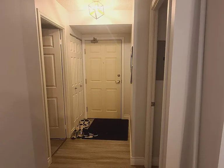 19 Barberry Pl #603 — Photo 8