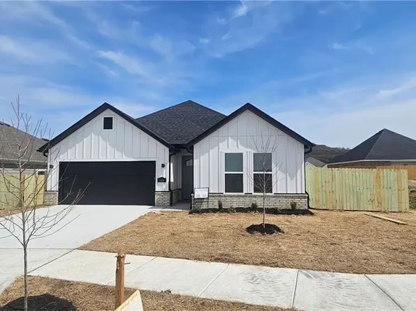 526 S Calico, Fayetteville, AR 72704