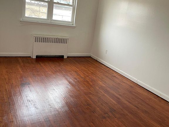 5th image of 1010 Revere Ave #2