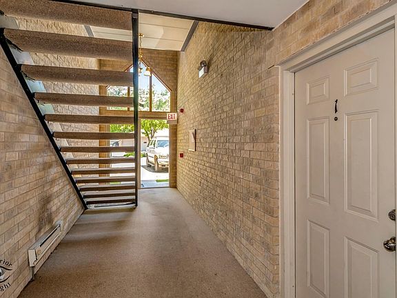 3rd image of 5120 Shadow Creek Dr Unit 1