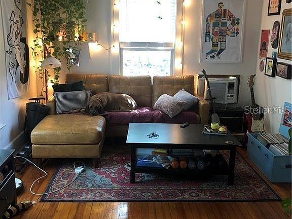 3rd image of 320 6th Ave N APT 1