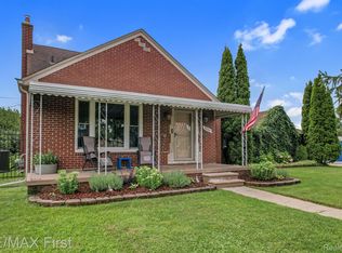 28960 Diesing Dr, Madison Heights, MI 48071