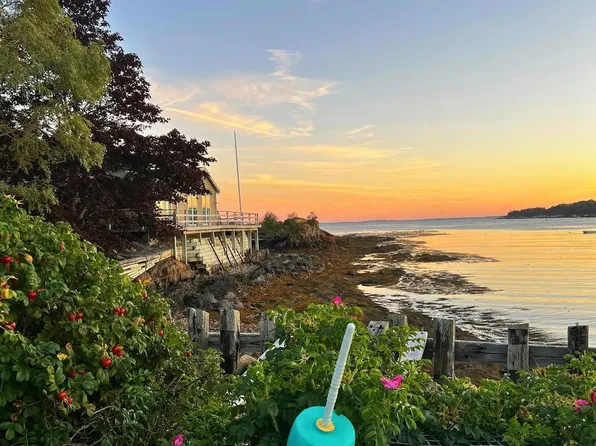 195 Beach Road, Portland, ME 04019