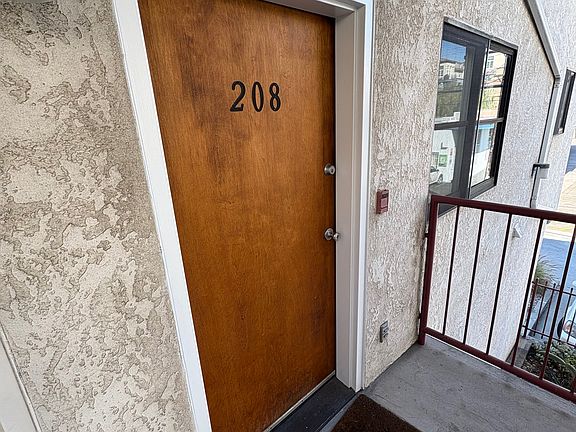 2nd image of 3928 Illinois St APT 208