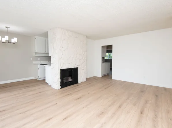 11657 Rochester Ave #3, Los Angeles, CA 90025