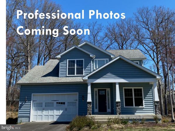 8732 Redman St, Springfield, VA 22153