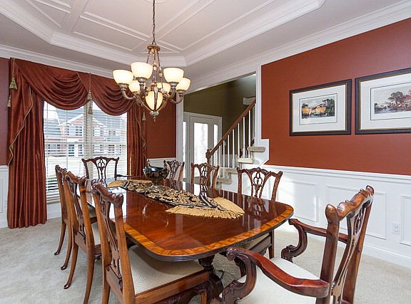 Formal Dining