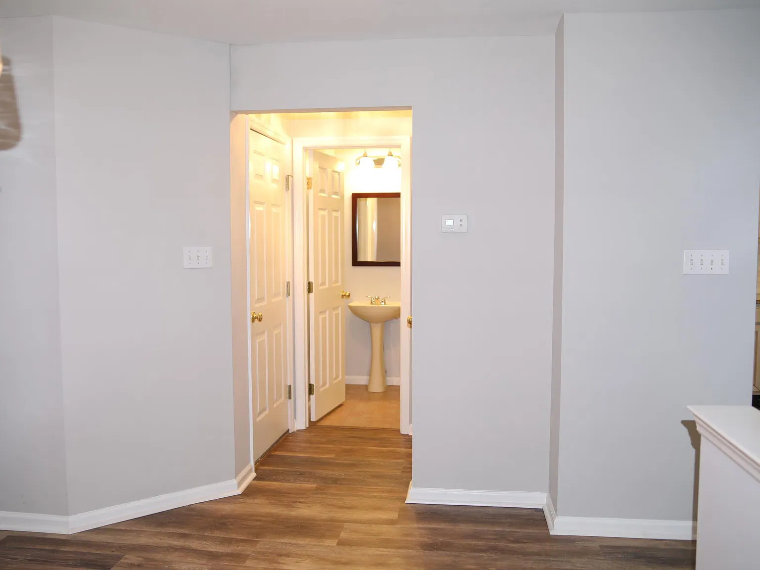 3 bed, 2.5 bath, 2096 sqft, $2,950 — Photo 3