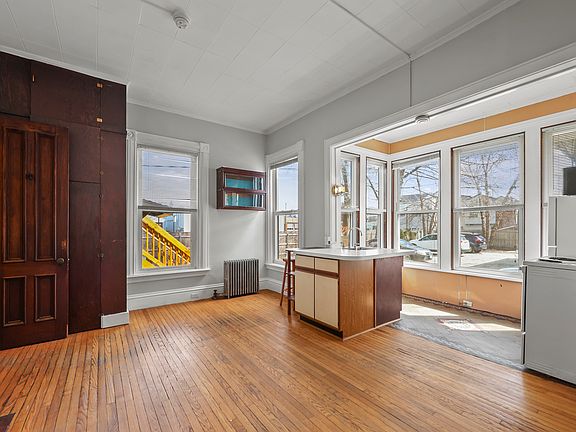 5th image of 28 Clinton Ave #2