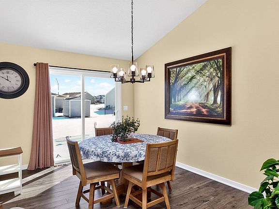 5th image of 1731 Roebling Rd