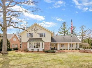 5335 Nottingham Dr N, Saginaw, MI