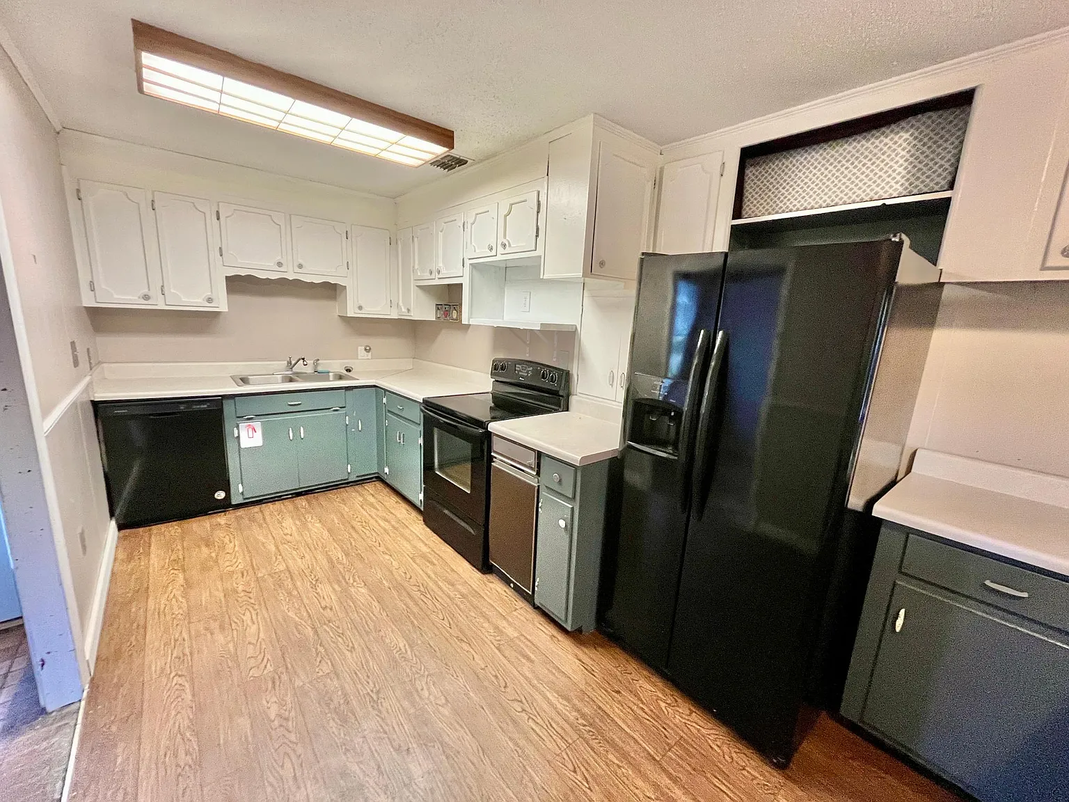 3 bed, 1930 sqft, $1,400 — Photo 3