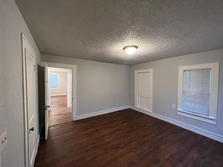 3413 Conway St — Photo 8
