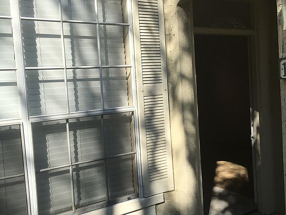 5th image of 13703 N Richmond Park Dr #1504