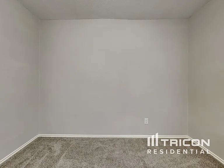 10611 Terrace Gln — Photo 10