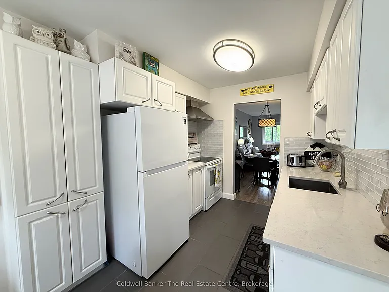 142 Ecclestone Dr #15 — Photo 6
