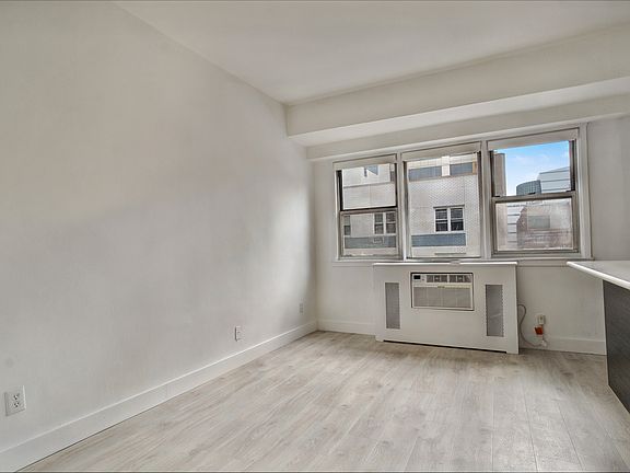 4th image of 145 E 27th St APT 14M