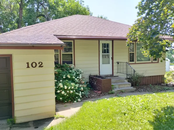 102 N Maple Ave, Dalton, MN 56324