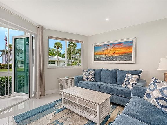 4th image of 771 JOHN RINGLING BOULEVARD #5