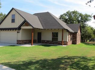 1911 Royal Oak Dr, Stillwater, OK 74074