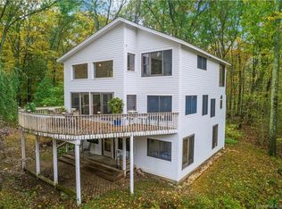 60 Cow Pen Hill Rd, Killingworth, CT 06419