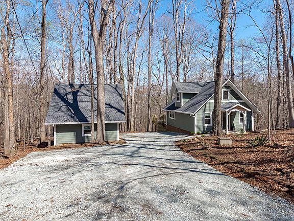 4th image of 211 Fleming Dr