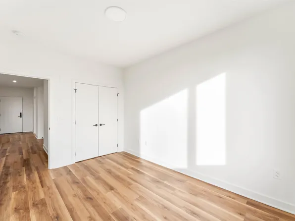 873 Communipaw Avenue image 11 of 19