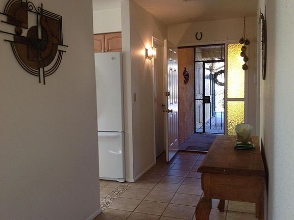 4th image of 980 Cottonwood Dr