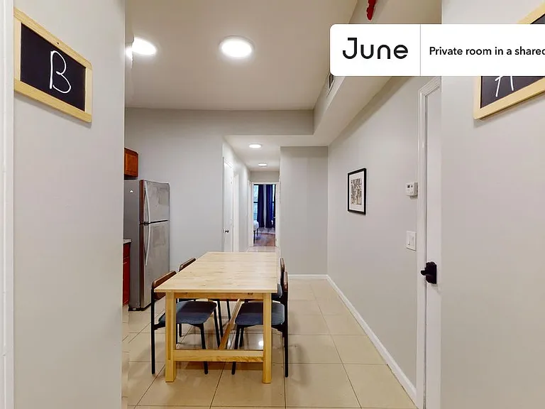 362 Parkside Ave #B — Photo 7