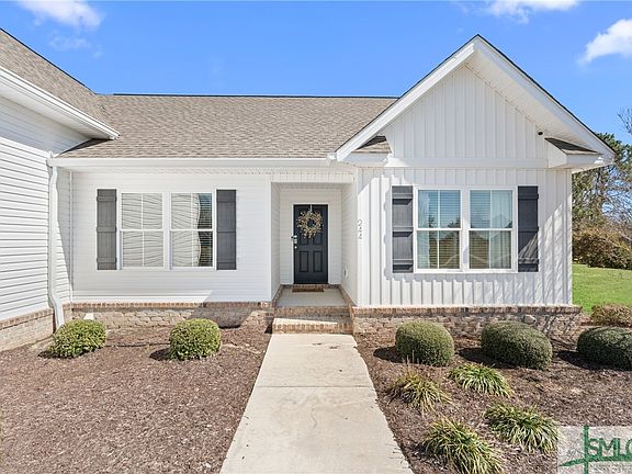 5th image of 244 Canterberry Place