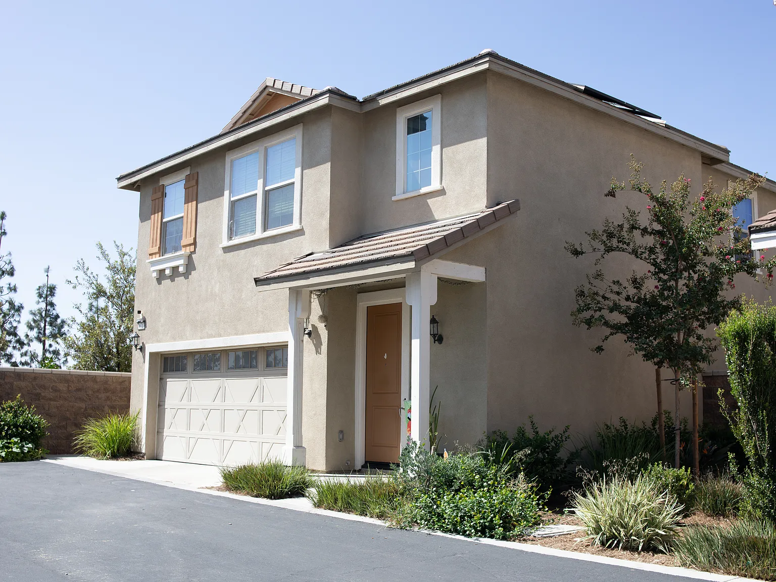 4 bed, 1790 sqft, $3,950 — Photo 1
