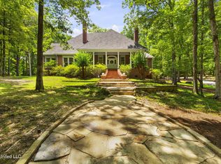 169 Pine Hill Dr, Brandon, MS 39047