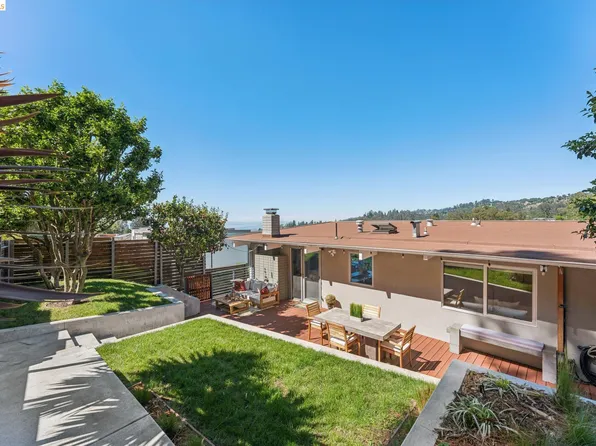 6733 Snake Rd, Oakland, CA 94611