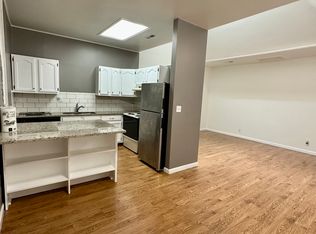4173 Humphrey St #1R, Saint Louis, MO 63116