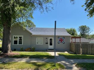 729 N Greenwood St, Spring Valley, IL 61362