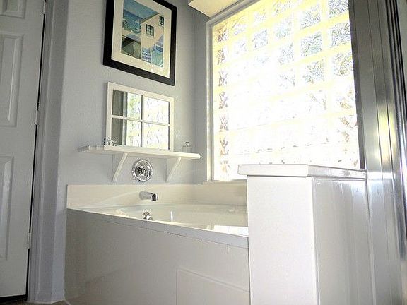 Garden Tub
