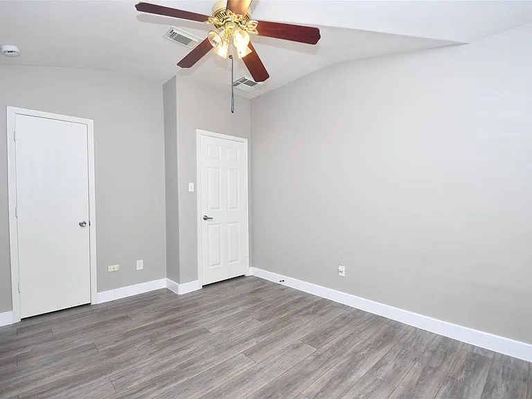 24406 Lakecrest Village Dr — Photo 11