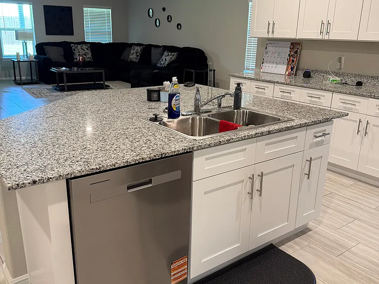 16413 Severn Ln — Photo 21