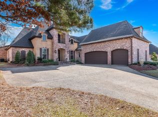 127 Waters Edge Dr, Shreveport, LA 71106