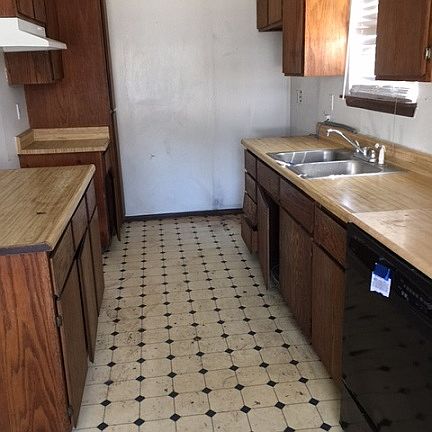 4th image of 12091 Oak Mill Dr